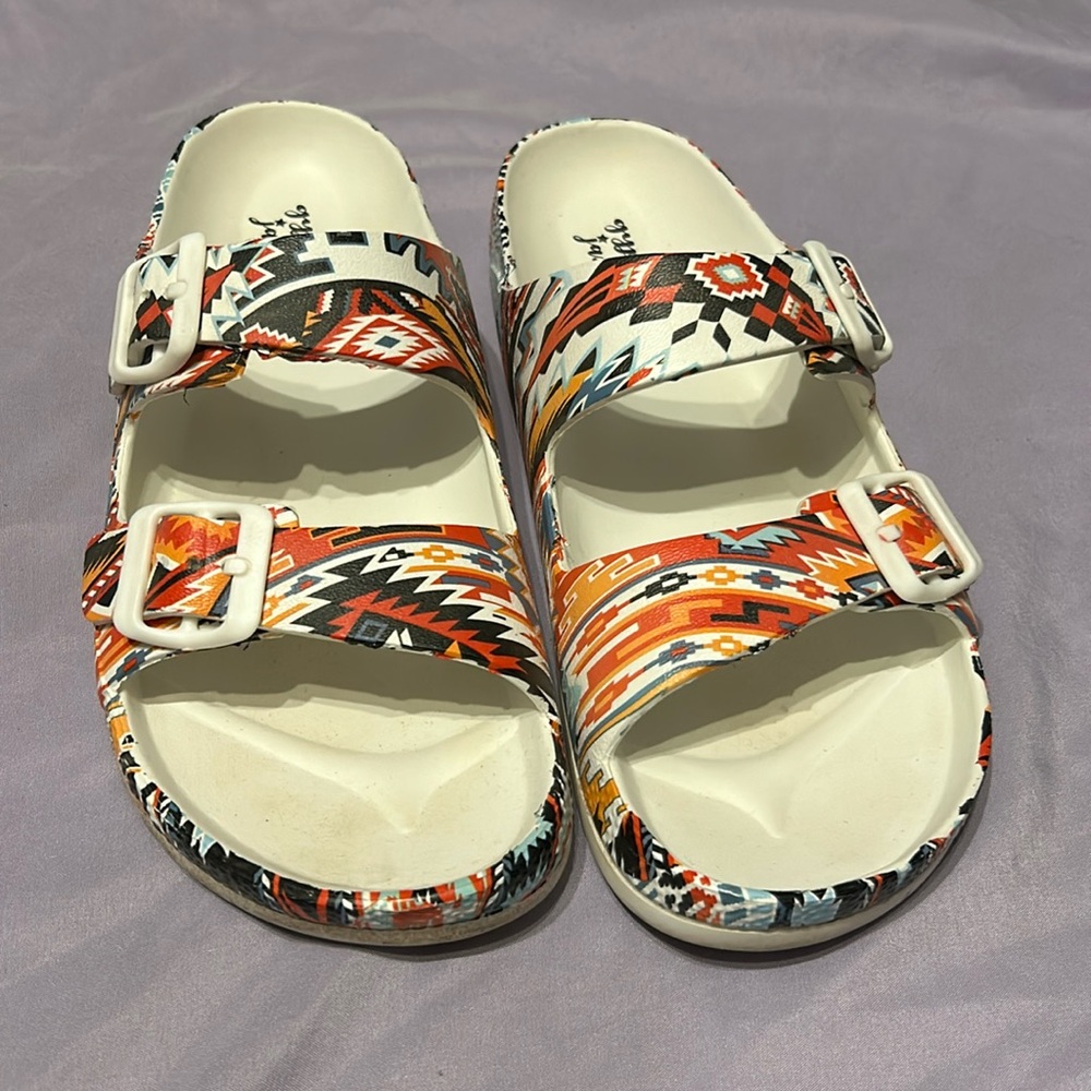 Mama Mia Sandals—-Gypsy Jazz   Size 11  used couple times